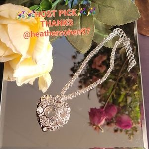 🎉HP🎉NWT HEART BRACELET
